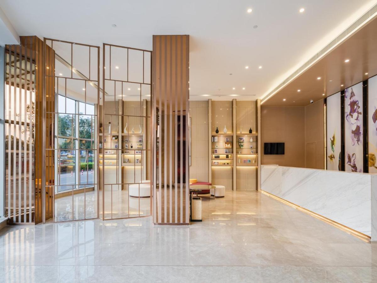 Lavande Hotel Luzhou Wanda Plaza Southwest Commercial City Bagian luar foto