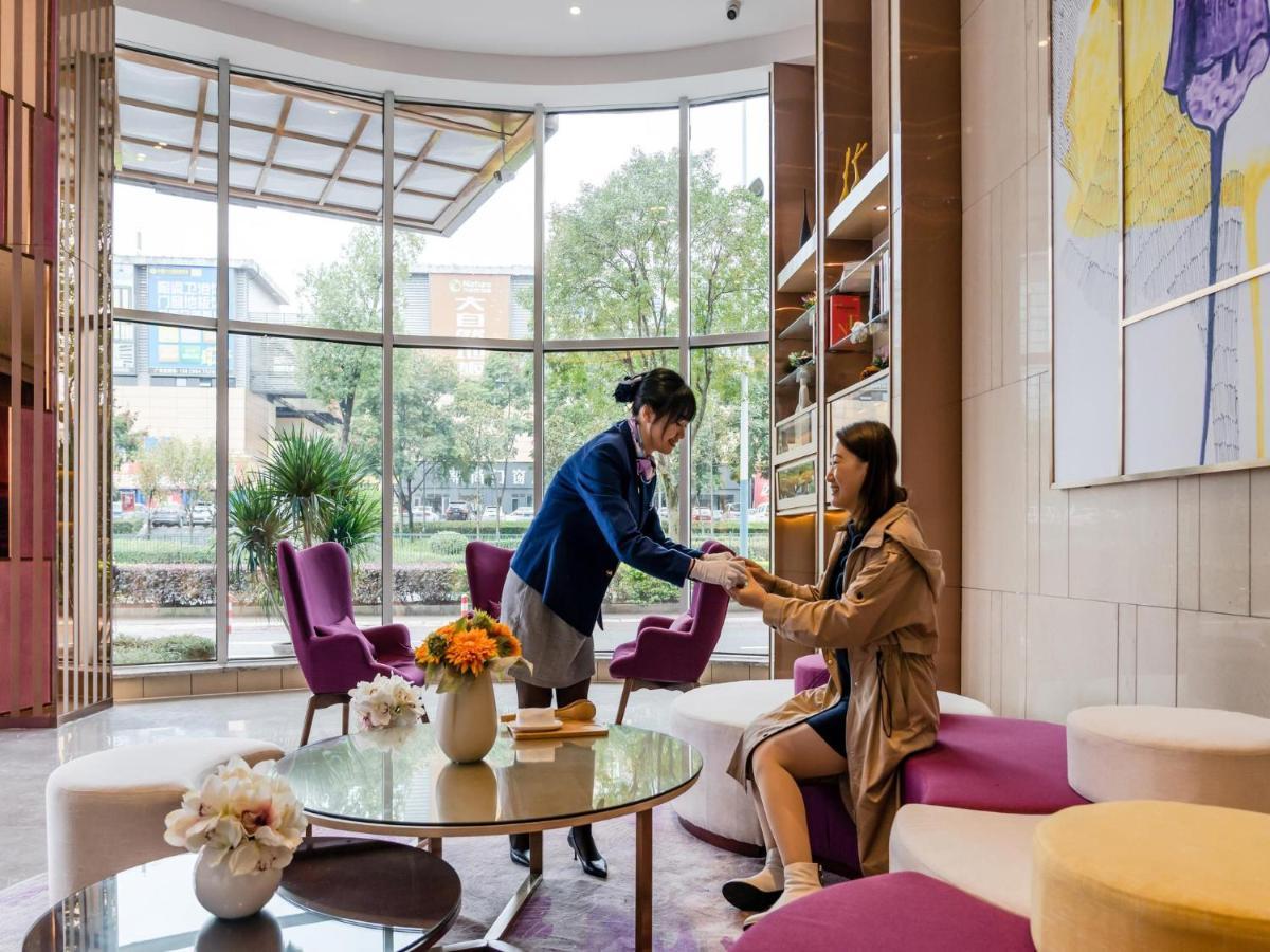 Lavande Hotel Luzhou Wanda Plaza Southwest Commercial City Bagian luar foto