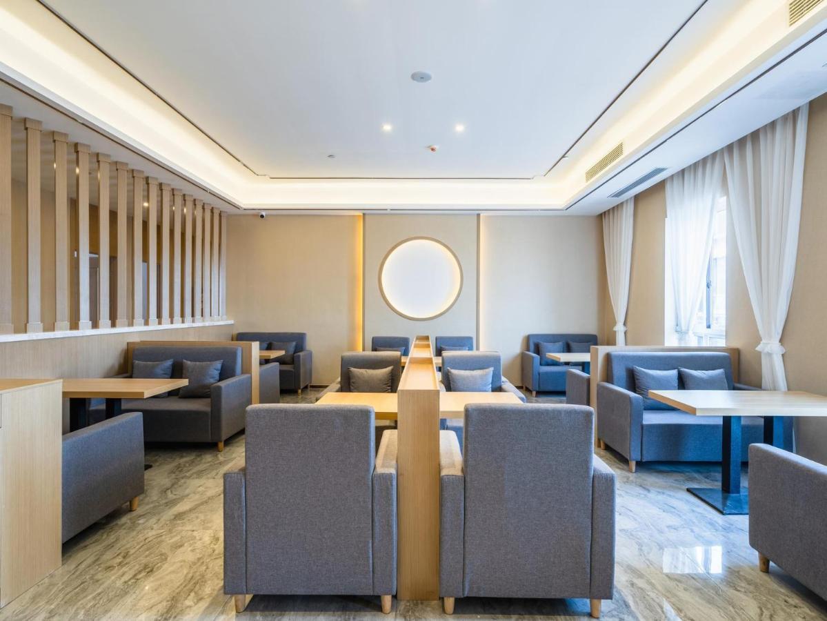 Lavande Hotel Luzhou Wanda Plaza Southwest Commercial City Bagian luar foto