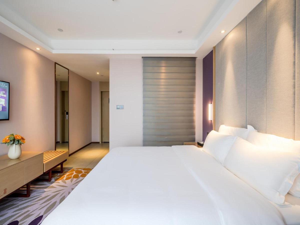 Lavande Hotel Luzhou Wanda Plaza Southwest Commercial City Bagian luar foto